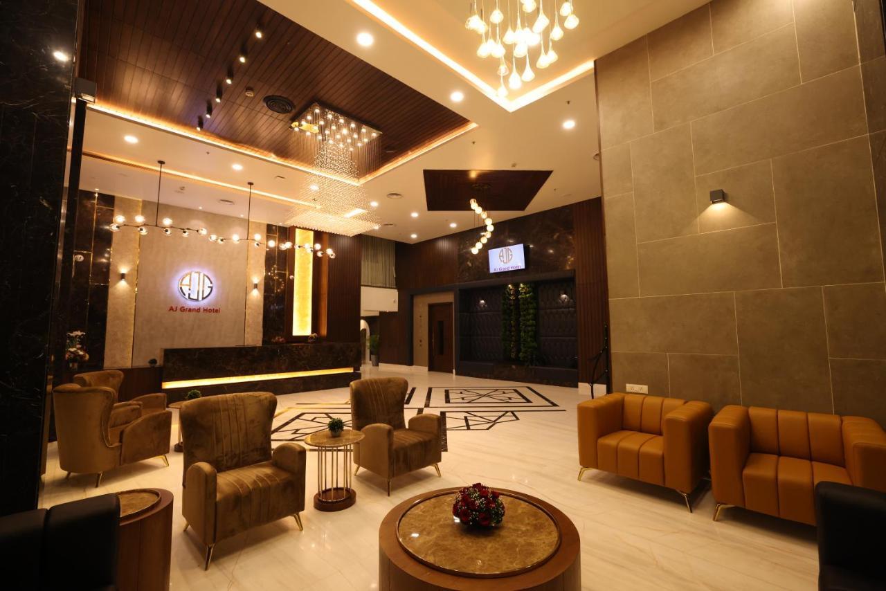 Aj Grand Hotel Mangalore Buitenkant foto