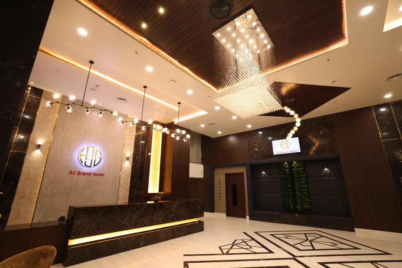 Aj Grand Hotel Mangalore Buitenkant foto