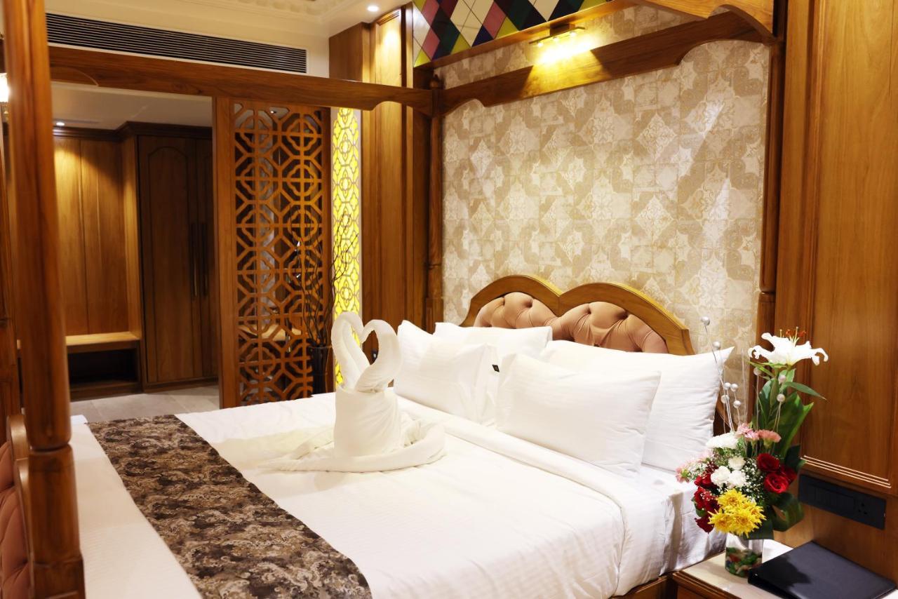 Aj Grand Hotel Mangalore Buitenkant foto
